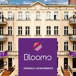 Blooms - Center By Friendly , Poznań Lengyelország