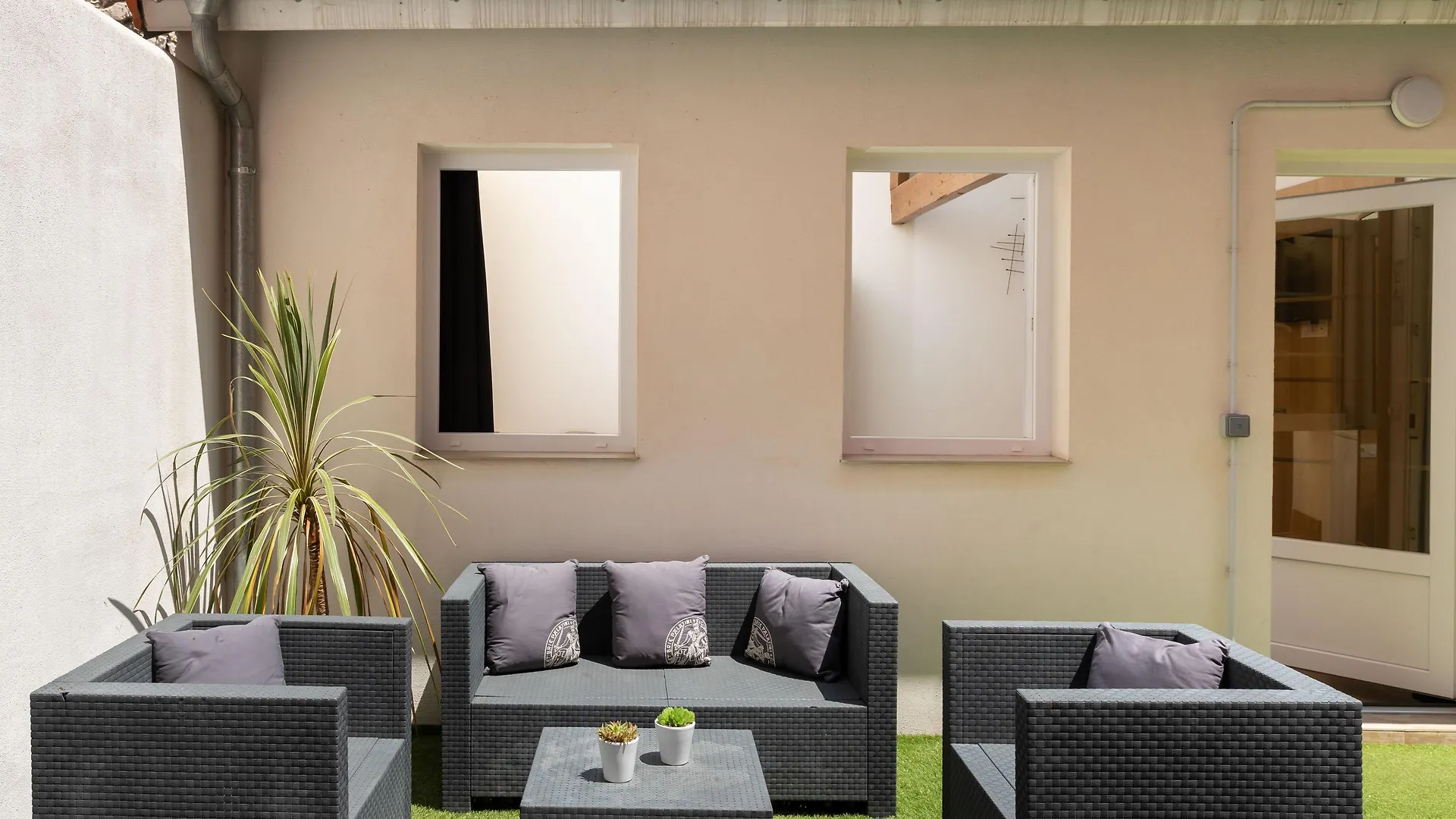 Hôtel Byakko Nice by Wyndham