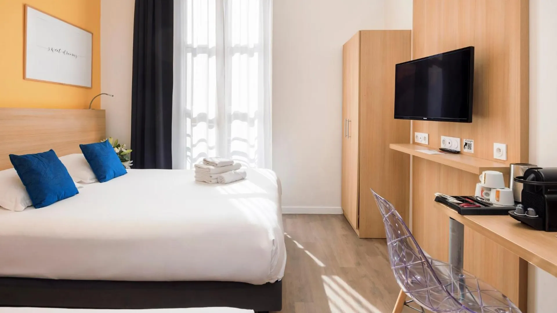 Hotel Byakko Nice 3*,  France